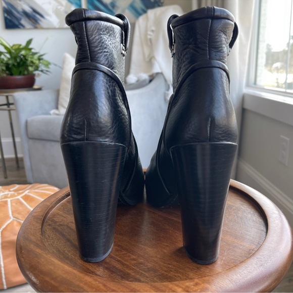 Rachel Zoe Women's Charlie High Heel Bootie Buckle Detail Size 8.5 - Picture 5 of 10